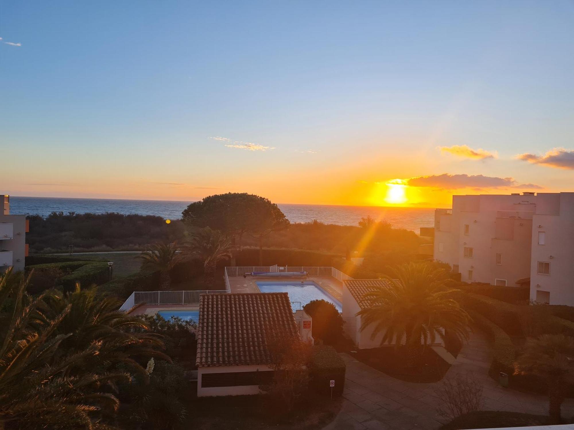 Magnifique Vue Mer Pour Ce T2 Avec Piscine Сен-Сиприен Экстерьер фото